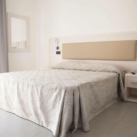 Residence Hotel Albachiara Rimini Buitenkant foto