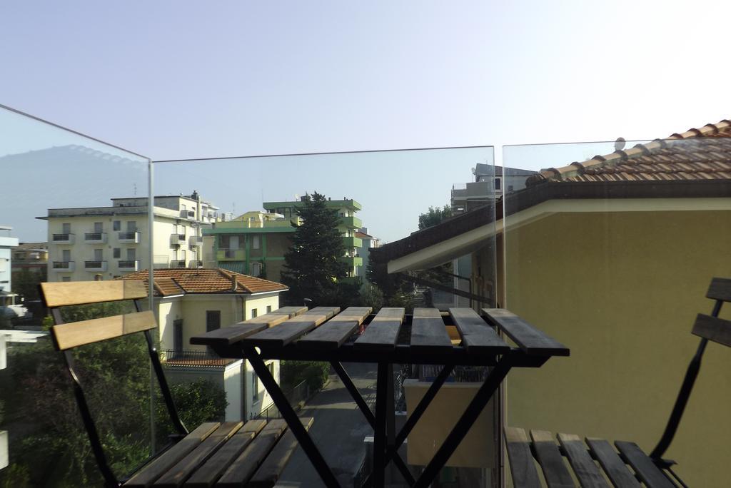 Residence Hotel Albachiara Rimini Buitenkant foto