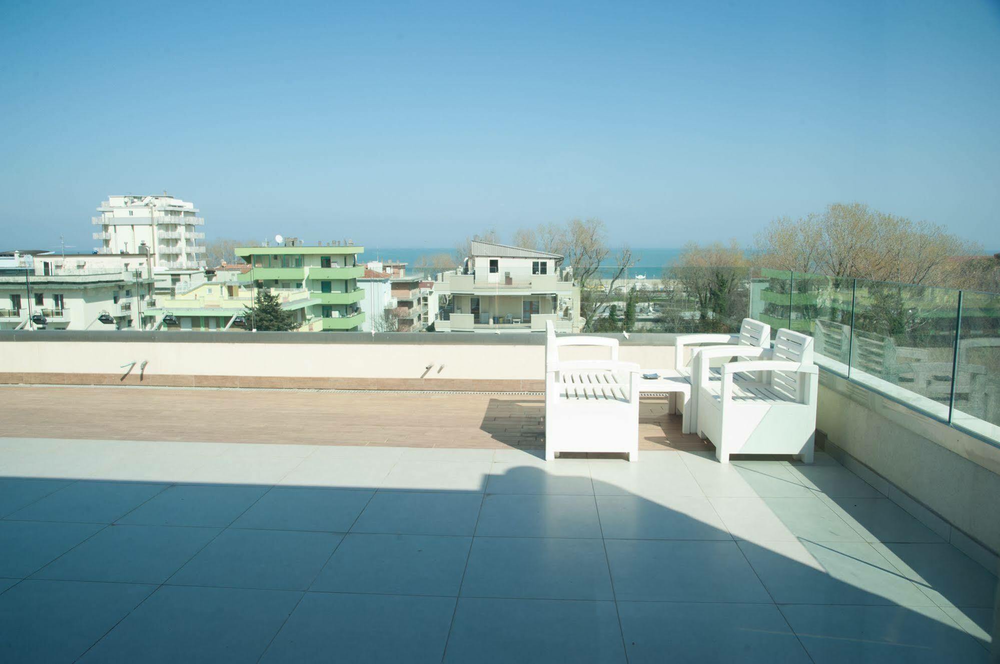 Residence Hotel Albachiara Rimini Buitenkant foto