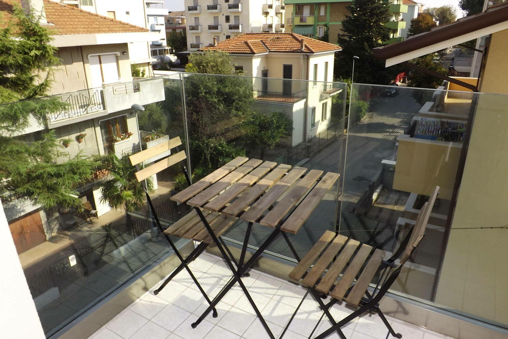 Residence Hotel Albachiara Rimini Buitenkant foto